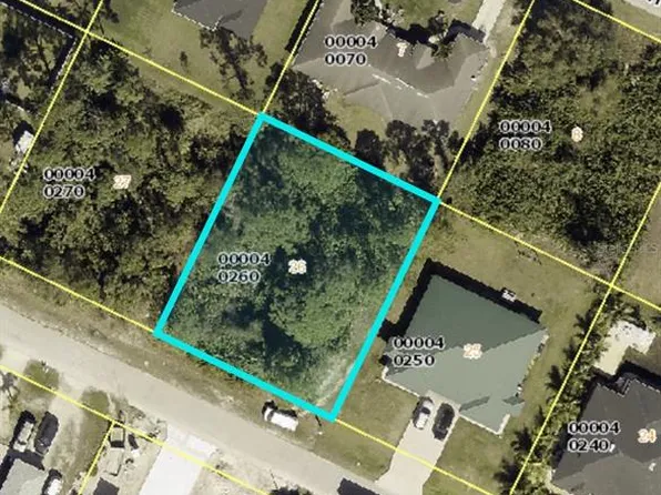 4638 25th St SW #26, Lehigh Acres, FL 33973