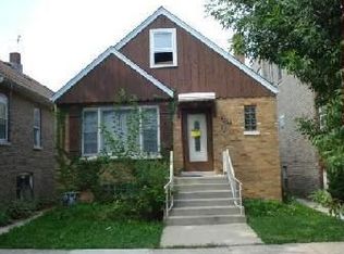 2218 Elmwood Ave, Berwyn, IL 60402