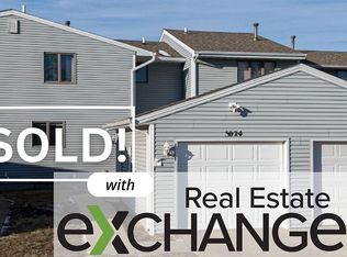 3024 Willowwood Dr, Bettendorf, IA 52722