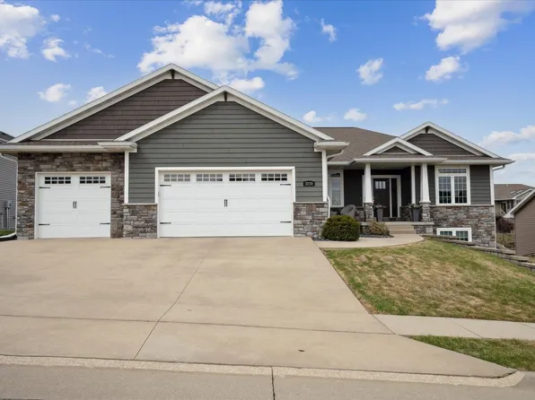 2219 Jill Dr, Asbury, IA 52002