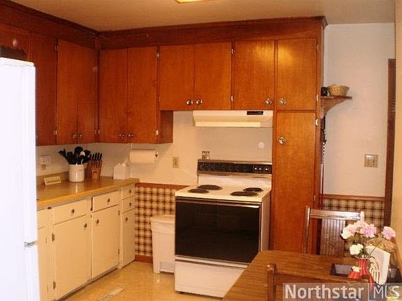 4th image of 512 N Pine Street