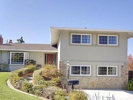 1st image of 3384 Burgundy Dr