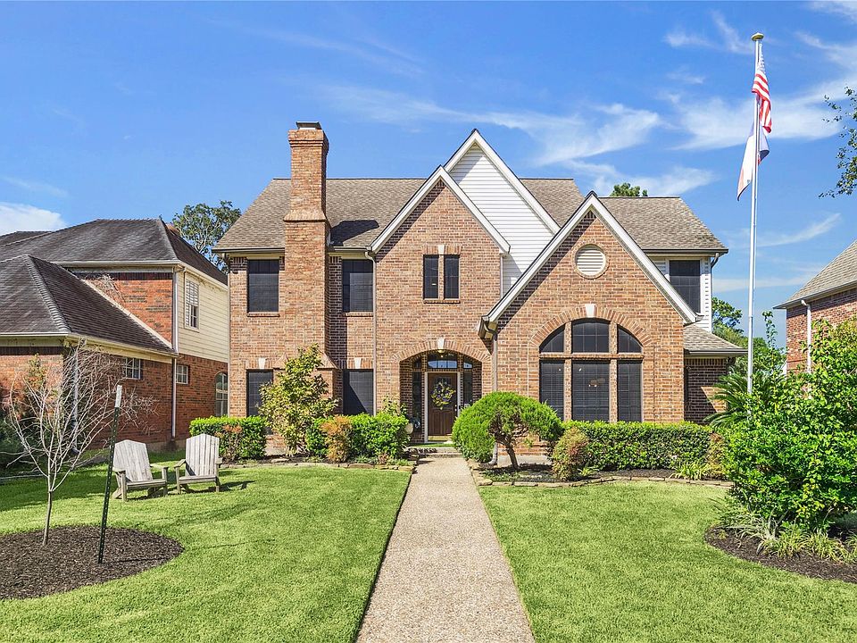 1st image of 1118 Sherfield Ridge Dr