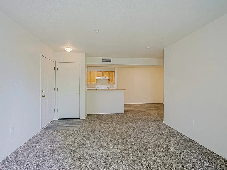 Villa Serena Apartments — Photo 9