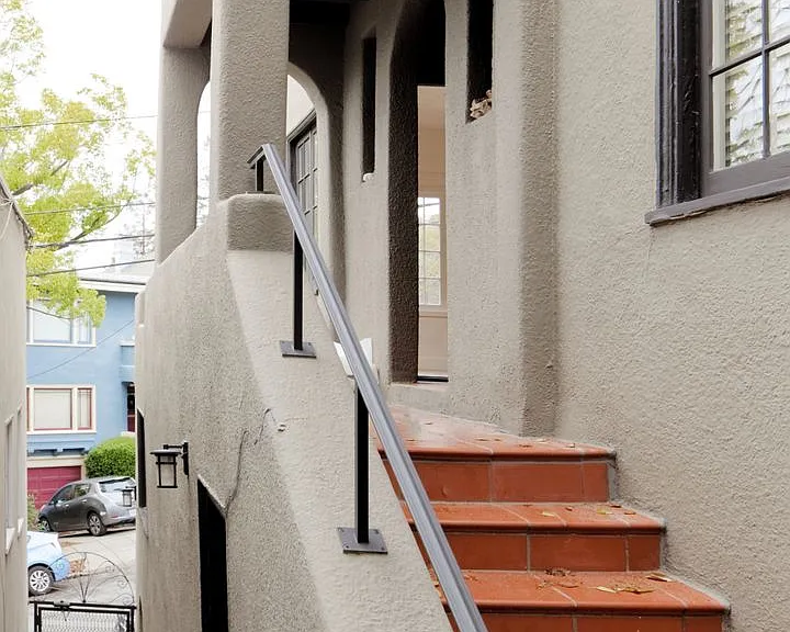 970 Vermont St — Photo 8