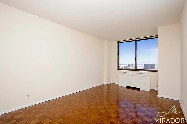 Rented by Mirador Real Estate | media 9