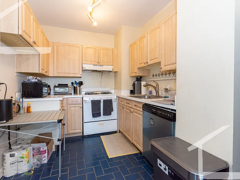 456 Park Dr #26 — Photo 8