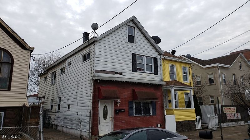 2nd image of 46-48 22nd Ave