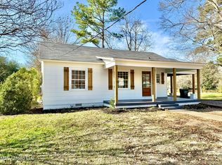 103 Center St, Crystal Springs, MS 39059
