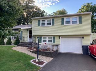 66 Autumn Dr, Southington, CT 06489