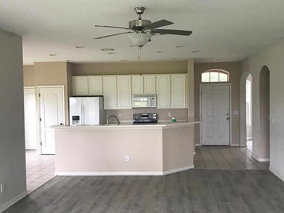 4th image of 24558 Sunset Ln