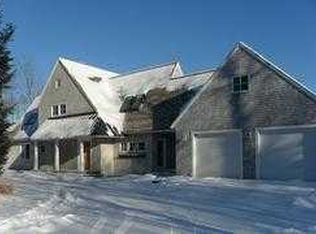 40 Newcastle Ln, Holden, ME 04429