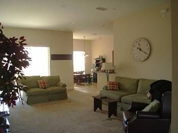 5th image of 527 Venetian Villa Dr
