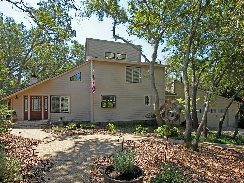 2nd image of 6438 Lago Cir
