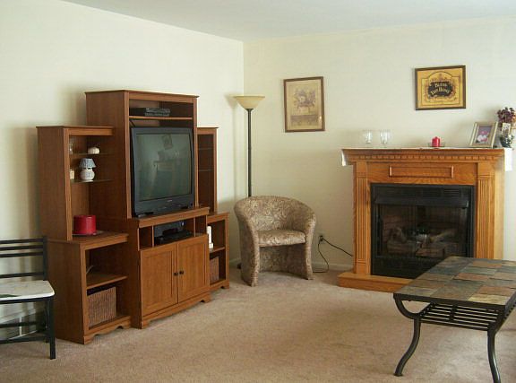 5th image of 229 Sunnyfield Dr