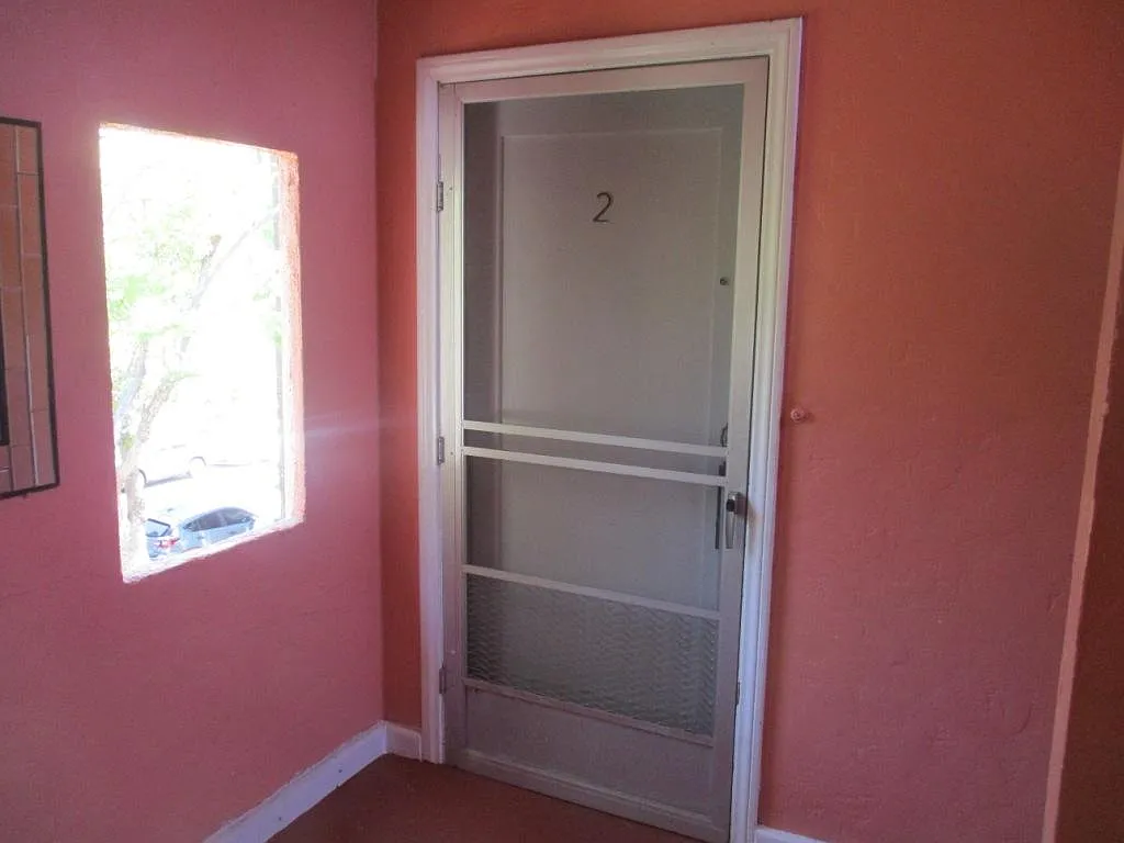 1 bed, 825 sqft, $2,995 — Photo 2