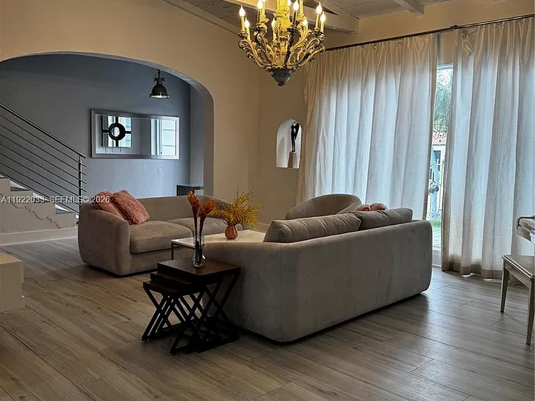 3470 Sheridan Ave — Photo 5
