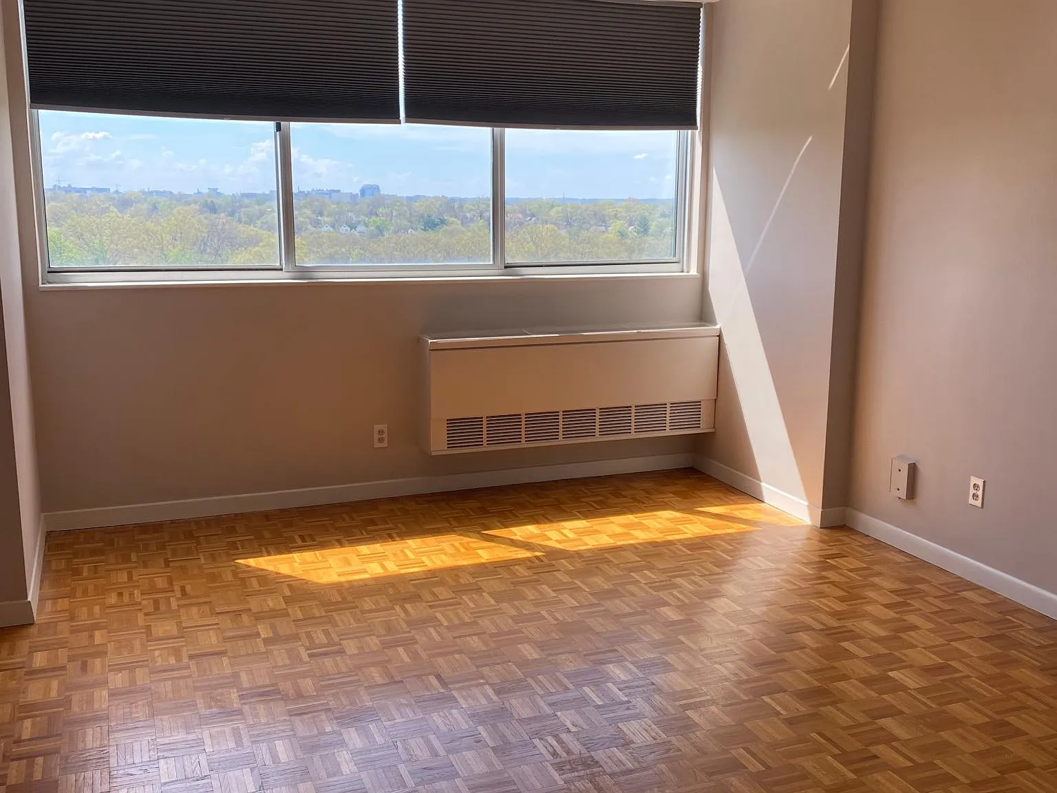 2 bed, 1309 sqft, $2,500 — Photo 4