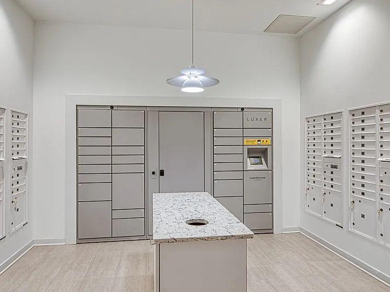 Convenient mail room. Package lockers with 24/7 access.