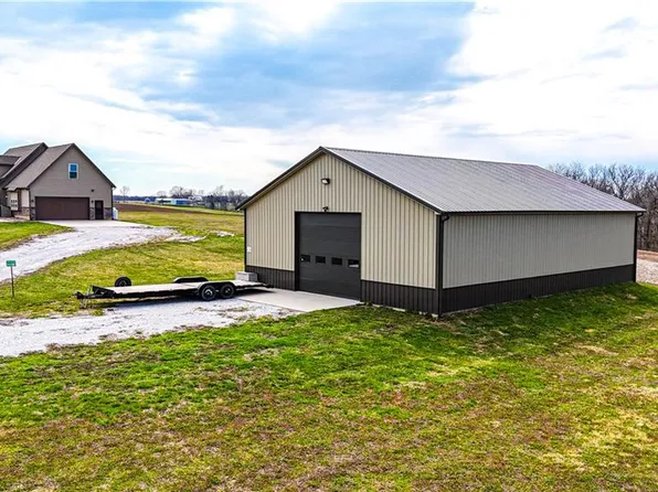 4916 N Bogart Rd, Sibley, MO 64088