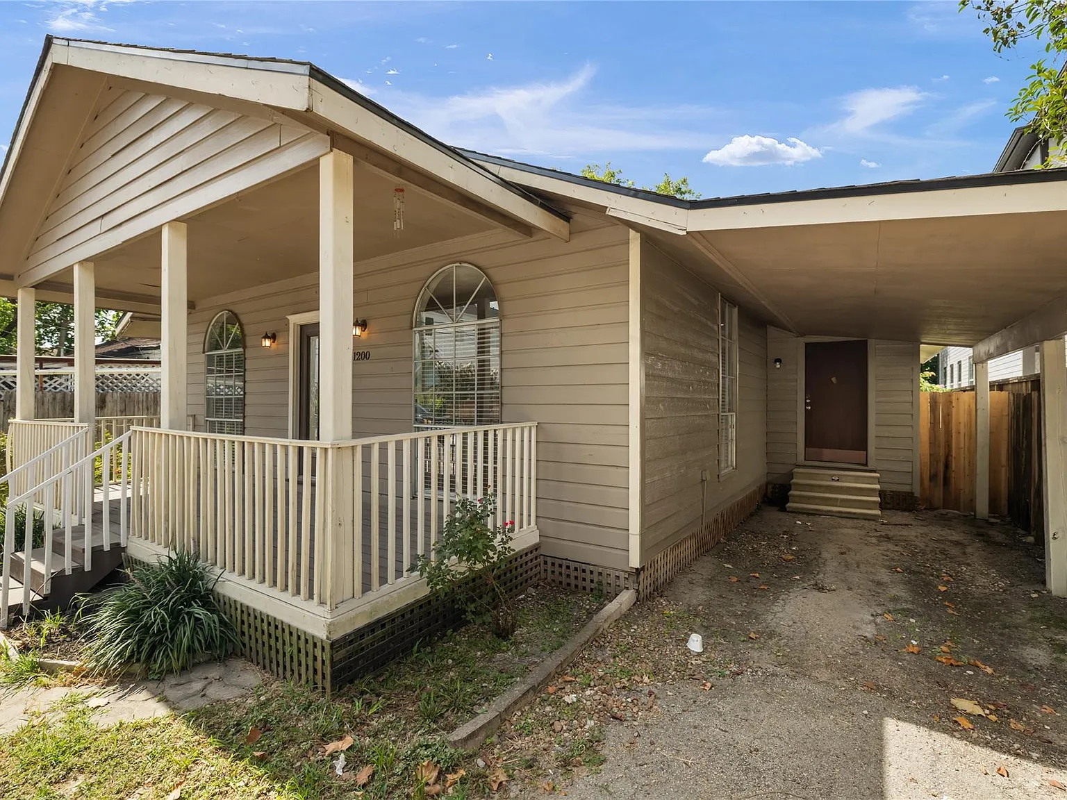 3 bed, 2.5 bath, 2019 sqft, $2,650 — Photo 3