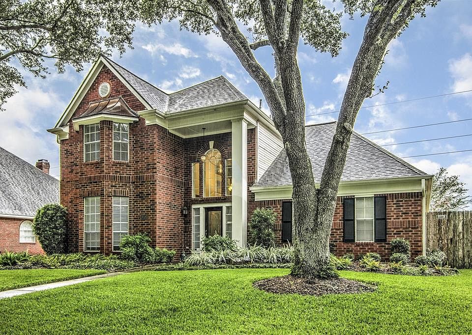 1st image of 3018 Colony Crossing Dr