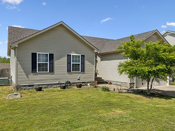 3rd image of 1388 Constitution Dr