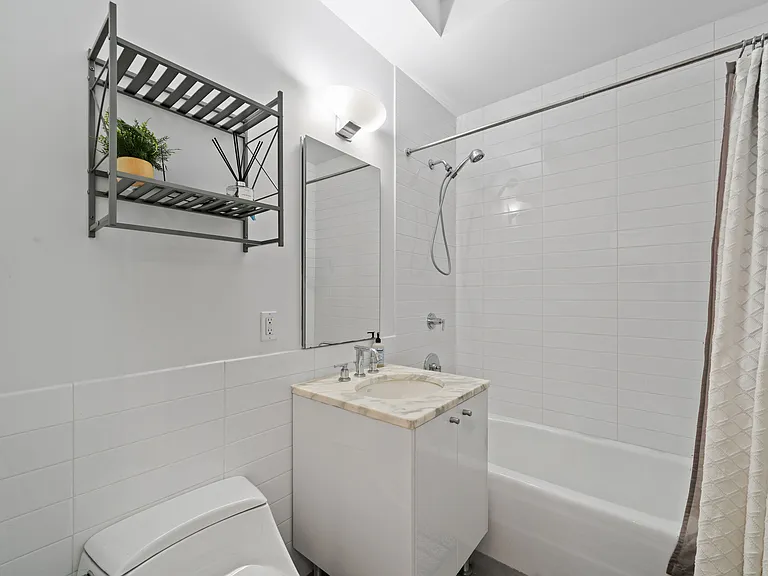 4630 Center Blvd #1005 — Photo 15