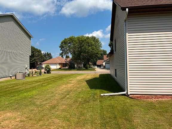 5th image of 7040 Jensen Ave S