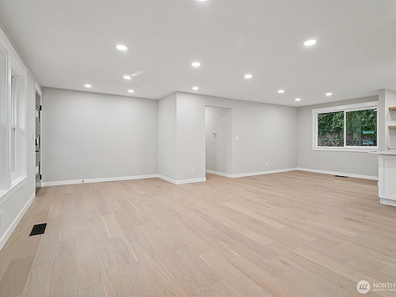 5th image of 10804 SE 232nd Place