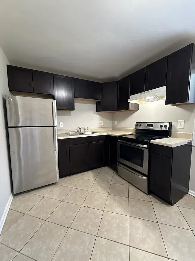 2 bed, 900 sqft, $1,095 — Photo 3