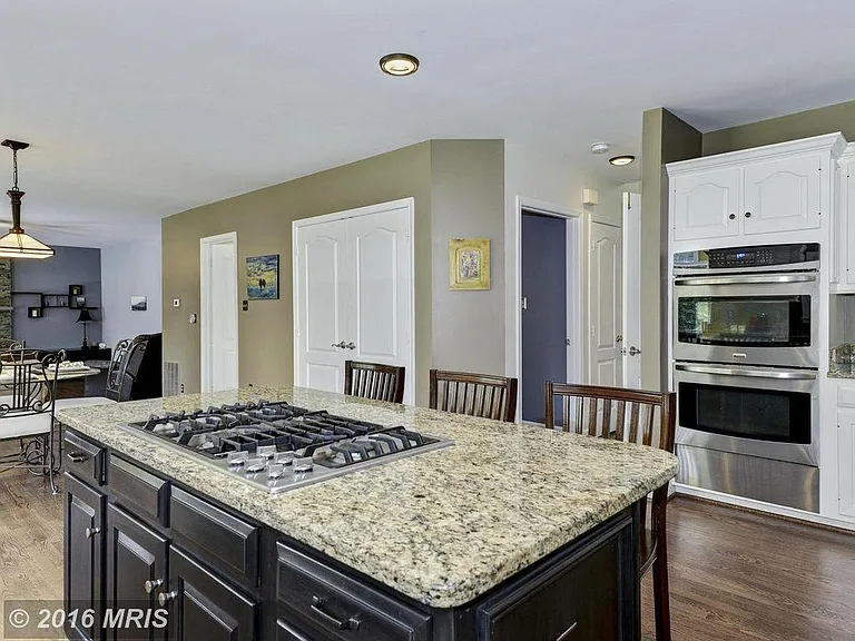 17533 Applewood Ln — Photo 10