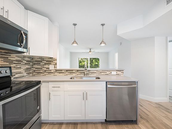 3rd image of 8750 Royal Palm Blvd APT 221-3