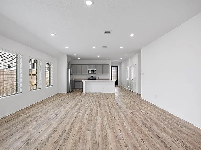 31546 Beacon Cove Trl — Photo 15