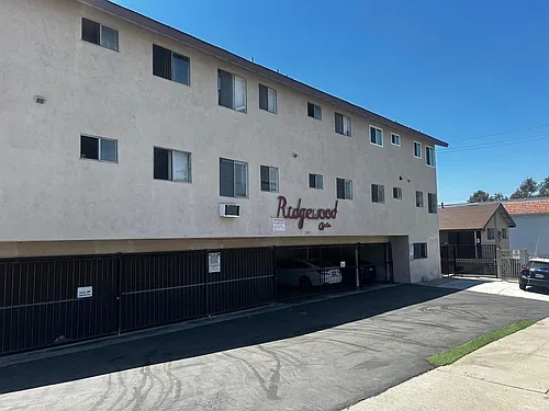 1551 Ridgecrest Way. Photo 1