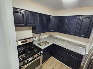7711 W 87th St APT 2, Bridgeview, IL 60455
