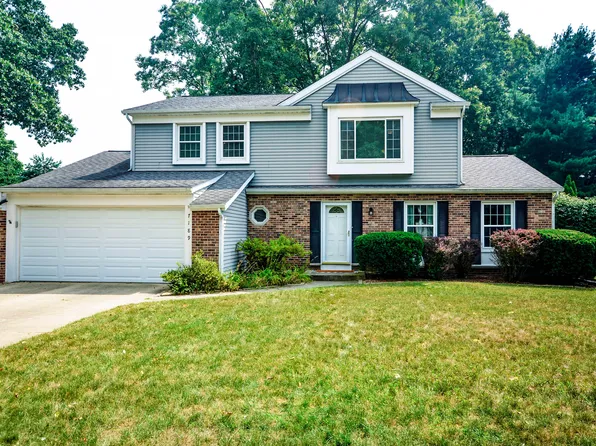 7189 Bridlewood Cir, Portage, MI 49024