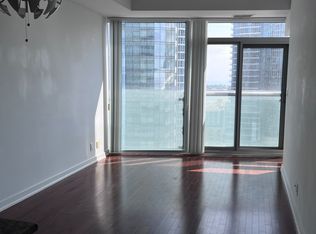 12 York St #2003, Toronto, ON M5J 0E4