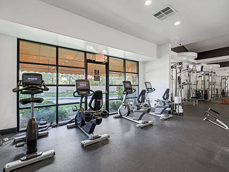 7277 Mission Hills Dr — Photo 49