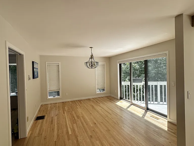 19 Brookhill Ln — Photo 7