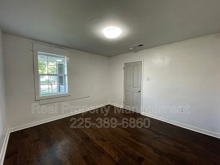 9642 Lewis St — Photo 14