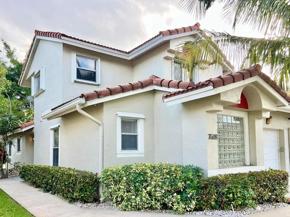 7608 Pinewalk Drive #127, Margate, FL 33063