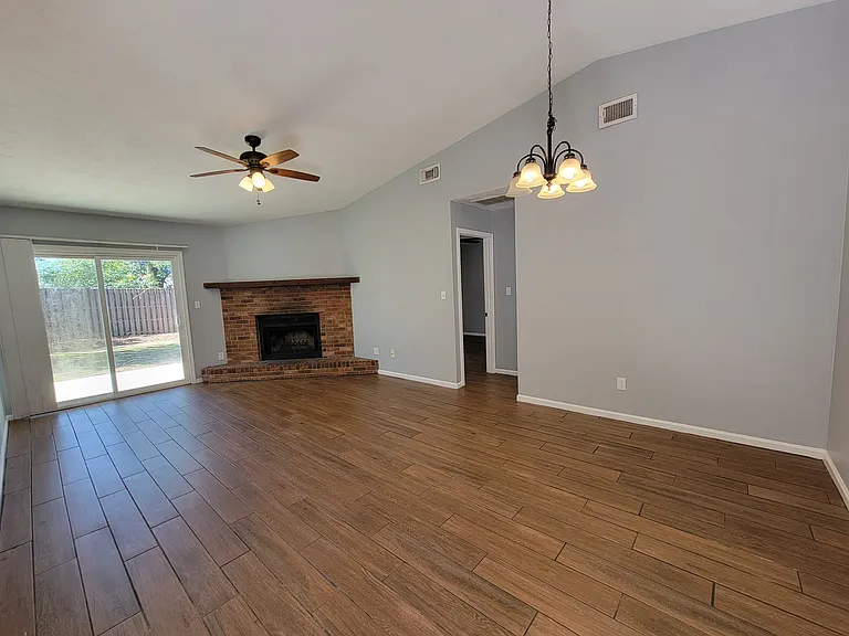 1784 Dax Ct — Photo 2