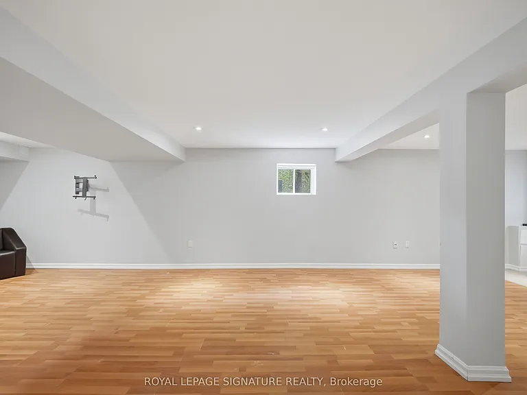 53 Guery Cres #2 — Photo 10
