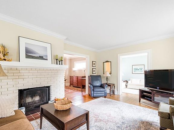 3rd image of 17608 Riverway Dr