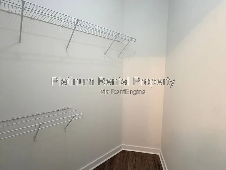 361 17th St #2022 — Photo 15