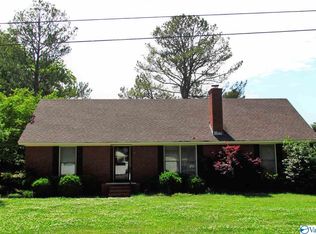 406 Crestview St, Athens, AL 35611