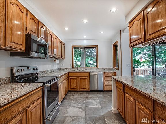 3rd image of 4204 210th Pl NE