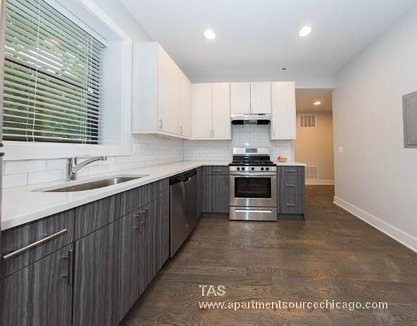 1st image of 2618 North Rockwell