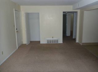 11009 NW Lema Dr, Parkville, MO 64152